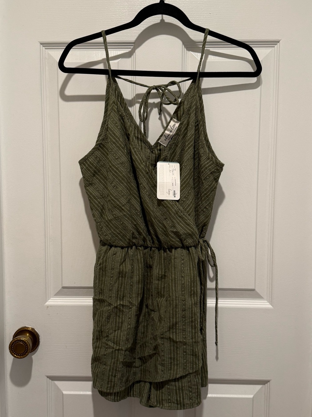 (NWT) Eden in Love Romper - L